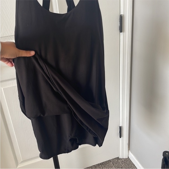 A7 - 386 Black active dress with built in bra and shorts - Picture 2 of 3